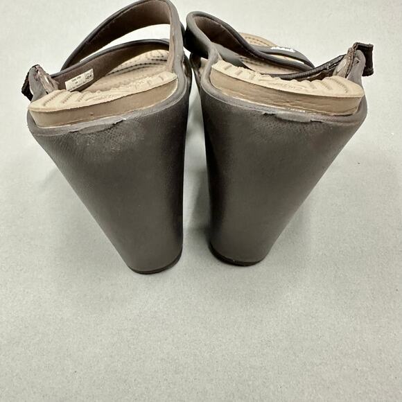 CROCS Cyprus IV Heel Brown Mushroom Brown Sandals Rubber Jelly Womens Size 9 - Picture 8 of 14